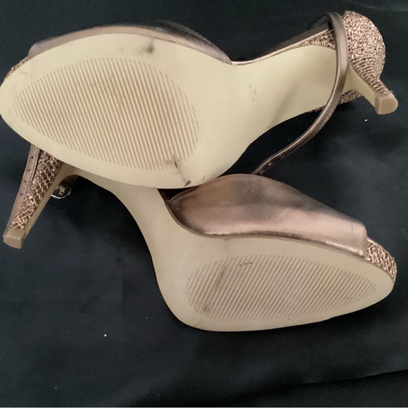 Women’s Alfani heels size 7.5 - Picture 3 of 6